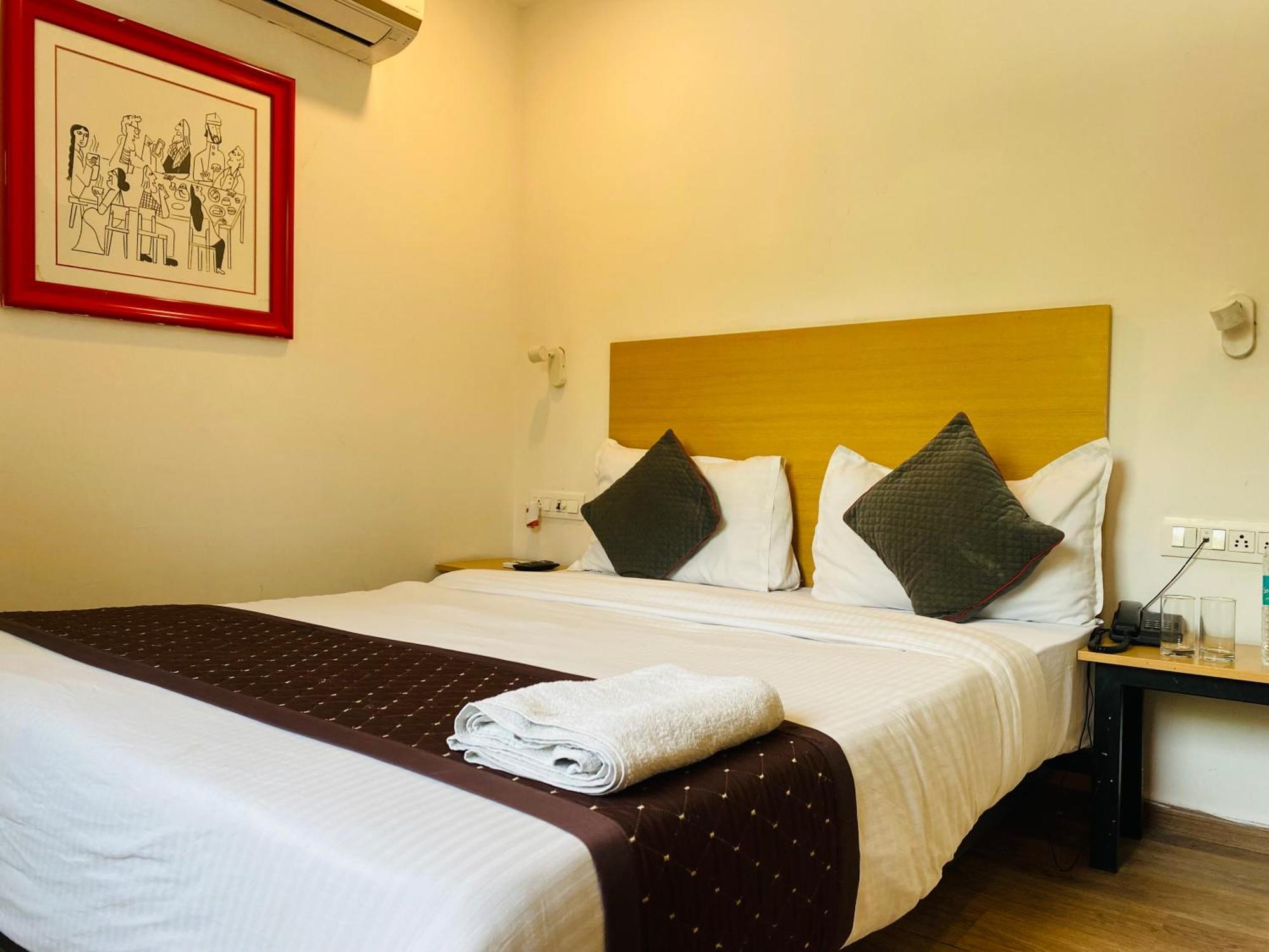 Qotel Hotel Ip Residency East Delhi Preet Vihar New Delhi Extérieur photo